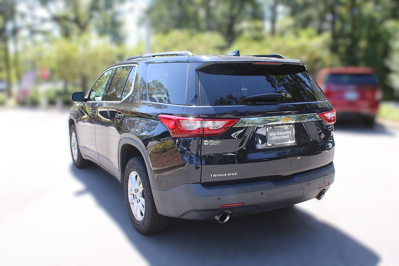 Used 2020 Chevrolet Traverse LT FWD image 7