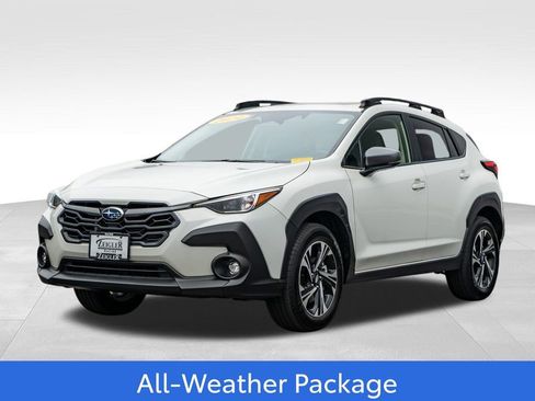 Used 2024 Subaru Crosstrek 2.0i Premium image 3