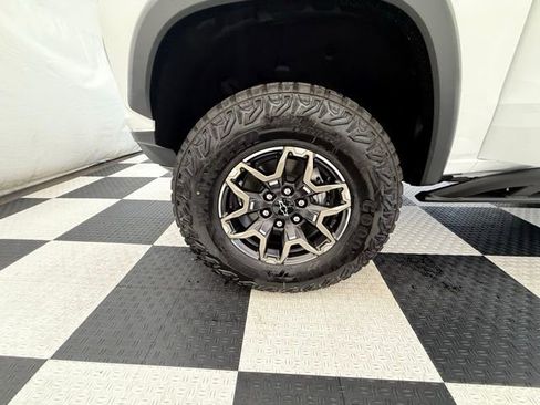 New 2026 Chevrolet Colorado ZR2 image 10