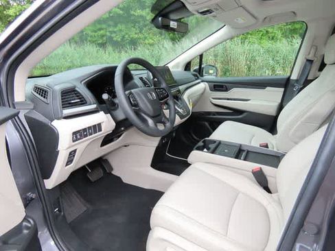 New 2026 Honda Odyssey EX-L image 2