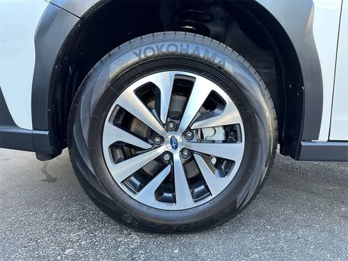 Used 2025 Subaru Outback Premium w/ Popular Package #1 image 8