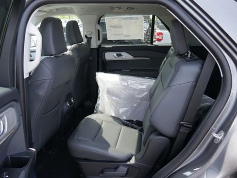New 2026 Ford Explorer Active AWD/4WD image 23