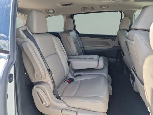 Used 2018 Honda Odyssey Elite image 18