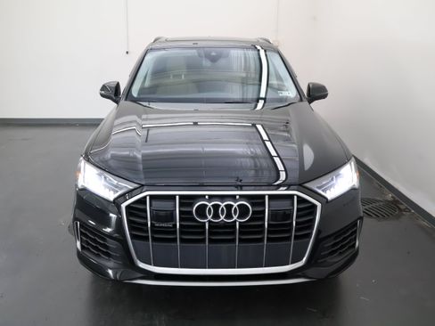 Used 2023 Audi Q7 3.0T Premium Plus w/ Premium Plus Package AWD/4WD image 9
