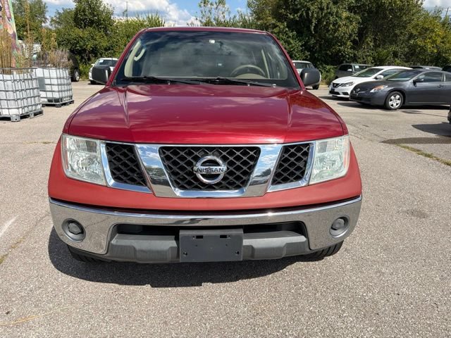 Used 2007 Nissan Frontier SE w/ Power Pkg AWD/4WD image 2