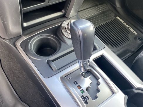 Used 2020 Toyota 4Runner SR5 image 31