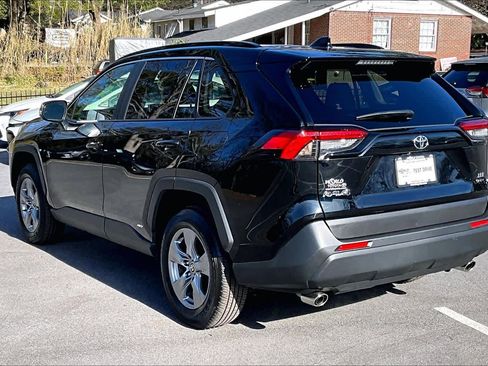 Certified 2025 Toyota RAV4 XLE image 4