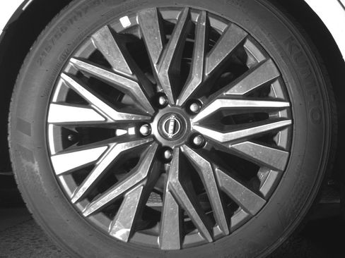 Used 2025 Nissan Altima 2.5 SV FWD image 15