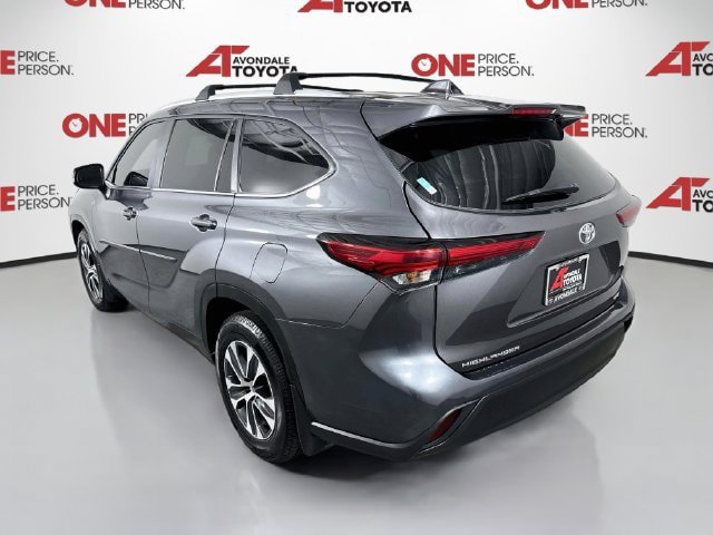 Used 2023 Toyota Highlander XLE FWD image 5