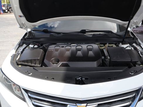 Used 2018 Chevrolet Impala LT FWD image 35