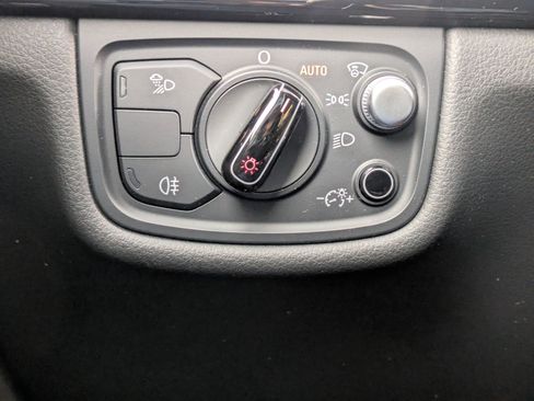 Used 2017 Audi A8 L 3.0T image 20