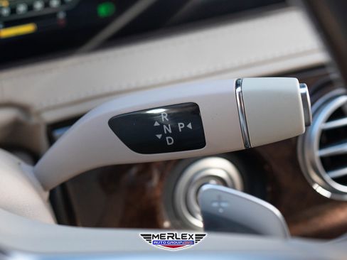 Used 2018 Mercedes-Benz S 560 4MATIC Sedan w/ Premium Package image 27