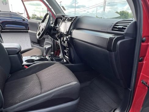 Used 2020 Toyota 4Runner TRD Off-Road image 23