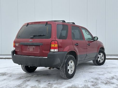 Used 2007 Ford Escape XLS image 5