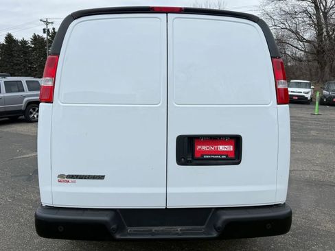 Used 2021 Chevrolet Express 2500 RWD image 8