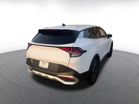 Used 2025 Kia Sportage LX image 14