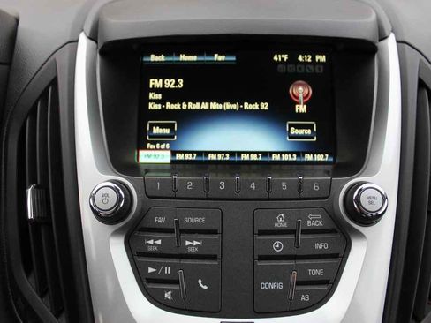 Used 2017 Chevrolet Equinox LT w/ Convenience Package image 17