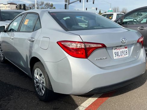 Used 2019 Toyota Corolla L image 4