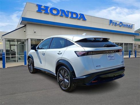 Used 2024 Nissan Ariya FWD image 6