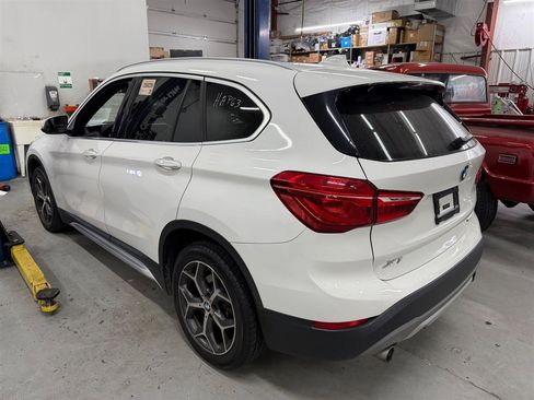Used 2018 BMW X1 sDrive28i w/ Convenience Package image 2