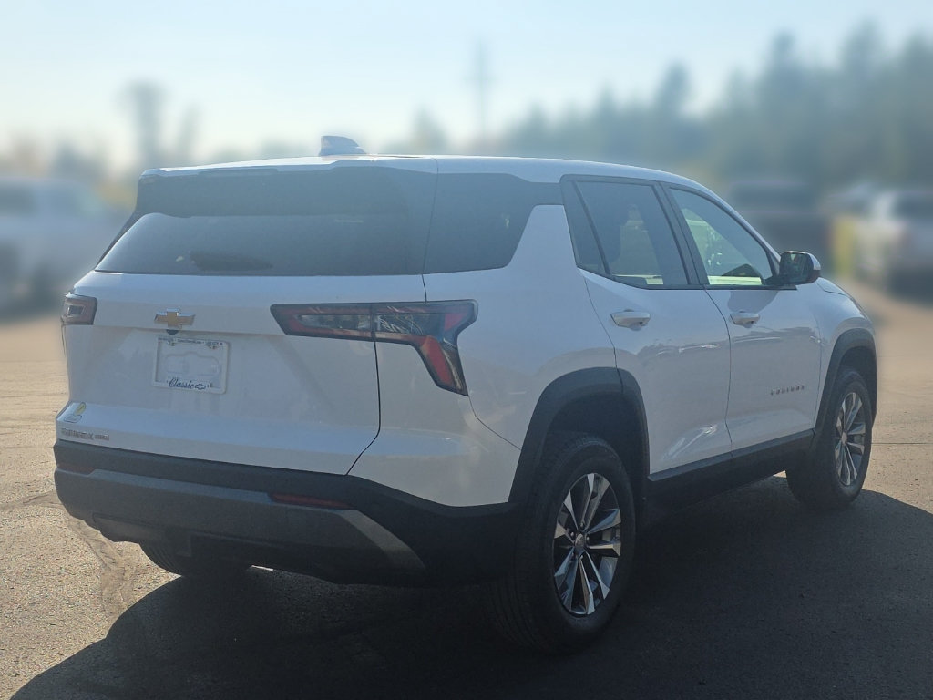 Used 2026 Chevrolet Equinox LT AWD/4WD image 8