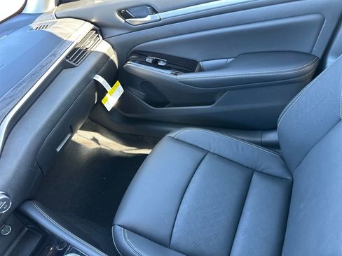 New 2025 Nissan Altima 2.5 SL image 27