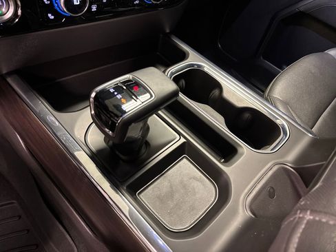 Used 2024 GMC Sierra 1500 SLT w/ SLT Convenience Package image 43