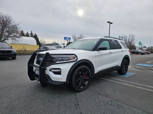 Used 2023 Ford Explorer ST w/ Equipment Group 401A image 3