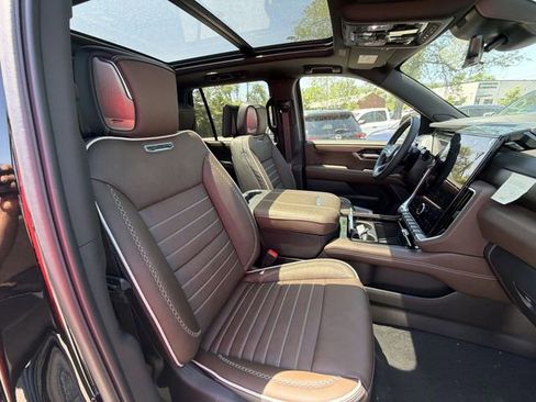 New 2026 GMC Yukon Denali Ultimate AWD/4WD image 21