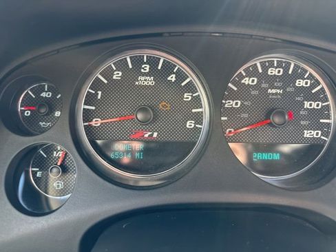 Used 2012 Chevrolet Avalanche LT w/ Suspension Package, Off-Road AWD/4WD image 31