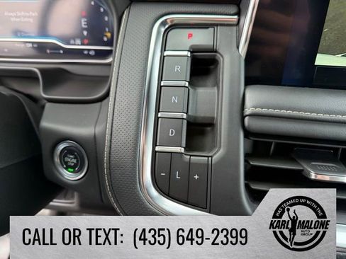 Used 2024 Chevrolet Tahoe Premier AWD/4WD image 21