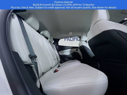 Used 2024 Ford Mustang Mach-E Premium image 29