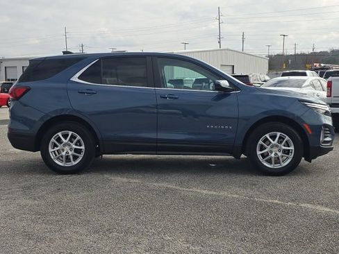 Used 2024 Chevrolet Equinox LT w/ LPO, Floor Liner Package image 6