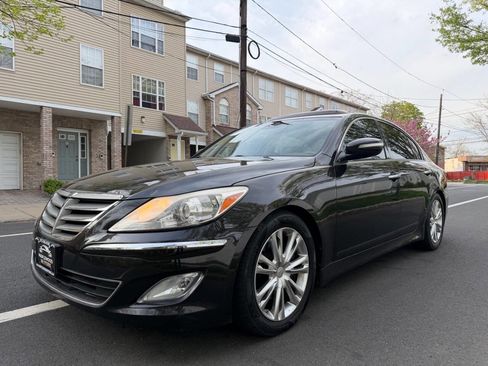 Used 2014 Hyundai Genesis 3.8 w/ Premium Package 02 image 2