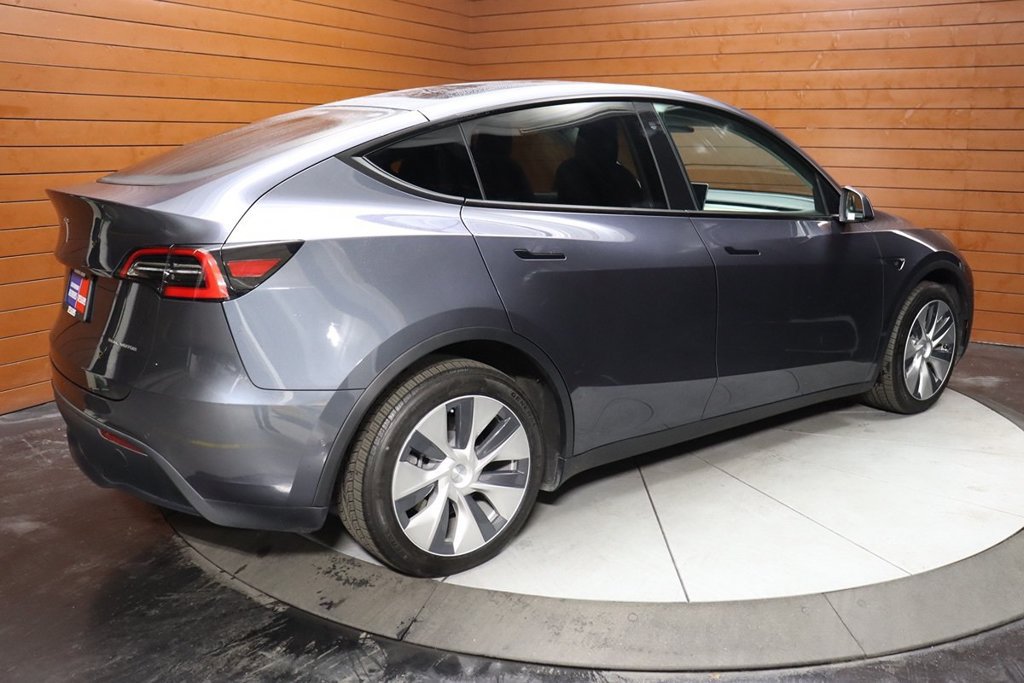 Used 2023 Tesla Model Y Long Range AWD/4WD image 19