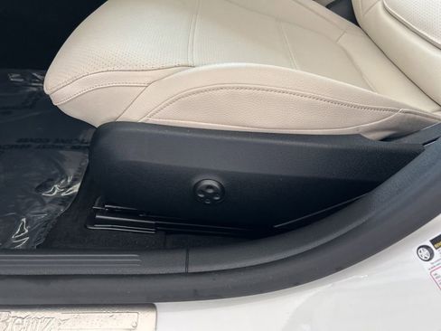 Used 2024 Mercedes-Benz C 300 Sedan image 43