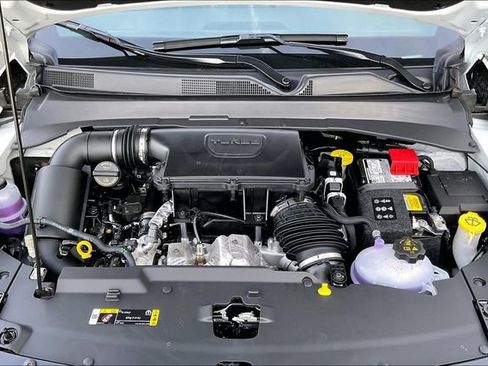 New 2026 Jeep Compass Latitude image 9