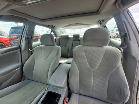 Used 2009 Toyota Camry LE image 12