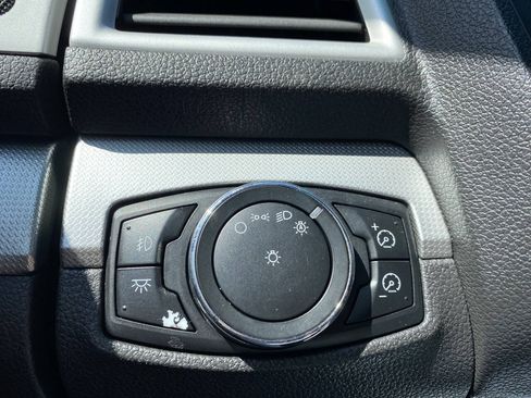Used 2013 Ford Explorer XLT AWD/4WD image 34