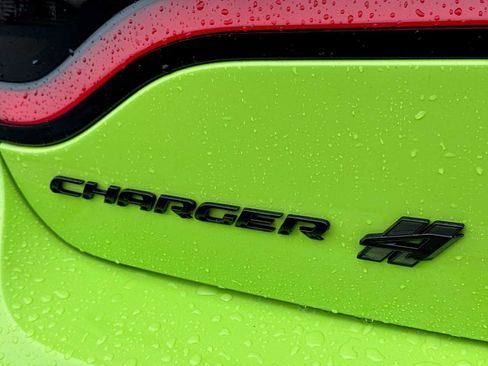 Used 2019 Dodge Charger SXT w/ Blacktop Package AWD/4WD image 12