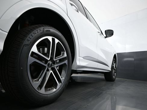 New 2026 Audi Q5 Premium AWD/4WD image 19