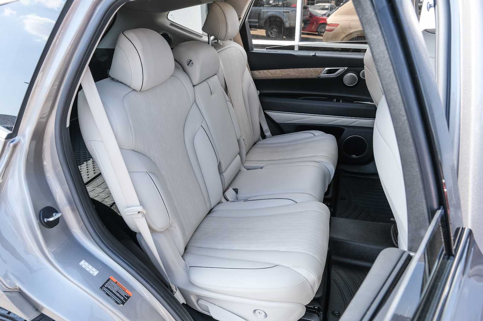 Used 2021 Genesis GV80 2.5T w/ Prestige Package 04 AWD/4WD image 31
