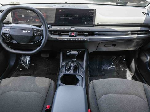 Used 2025 Kia K4 FWD image 12