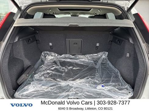 Used 2026 Volvo XC40 B5 Plus w/ Protection Package Premier image 15