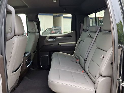 Certified 2023 GMC Sierra 1500 SLT w/ SLT Premium Plus Package image 11