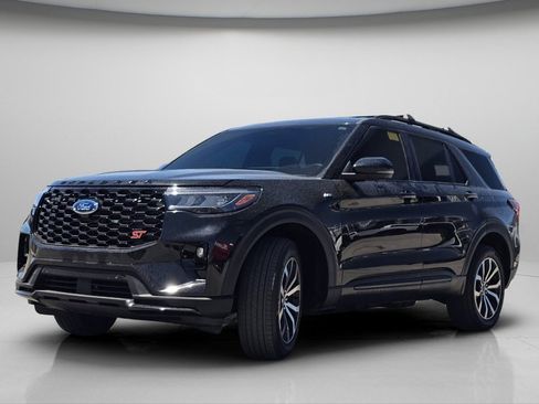 Used 2025 Ford Explorer ST-Line AWD/4WD image 19