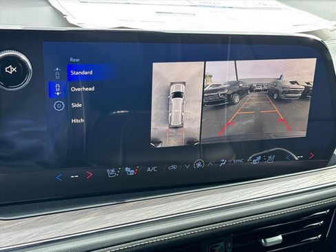 New 2025 Chevrolet Suburban Premier image 24