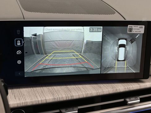 Used 2025 Hyundai Santa Fe Calligraphy image 17