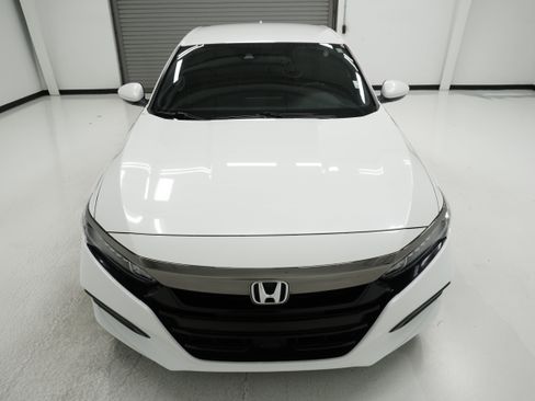 Used 2020 Honda Accord Sport image 2