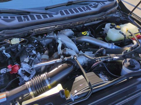 Used 2023 Ford F250 XL w/ STX Appearance Package image 28